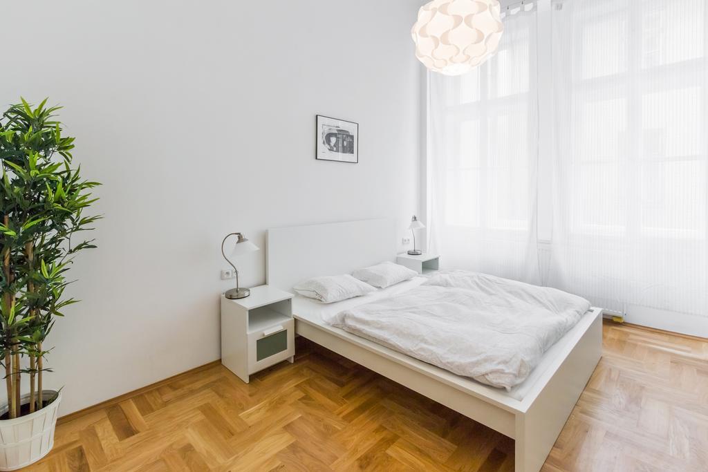 Apartment Jindrisska Prága Kültér fotó